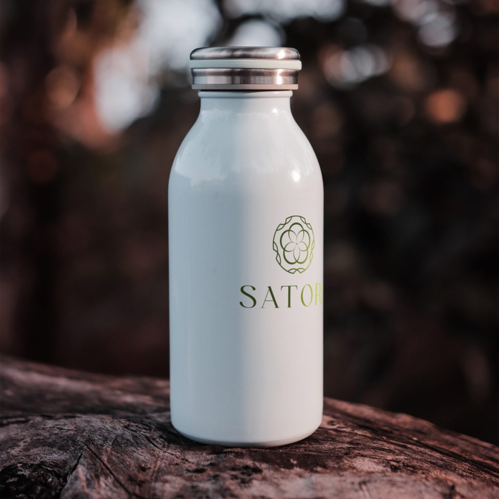 Mockup bouteille Satori